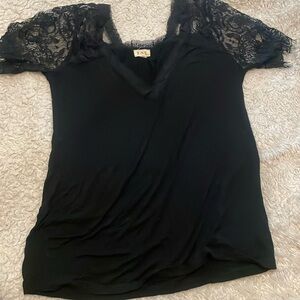 POL black lace tshirt size large